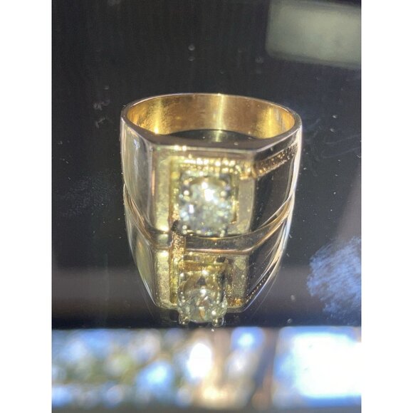 Diamond Solitaire in Wide 10k Gold Band - Picture 6 of 8
